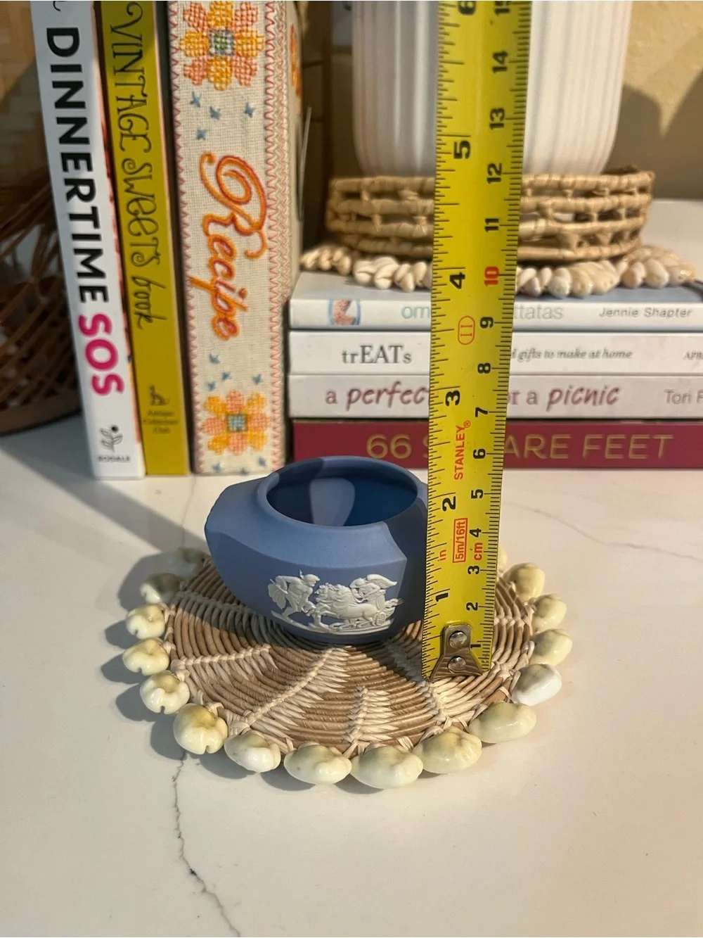 Wedgwood Blue Jasperware-Style Round vase/vessel with White Relief